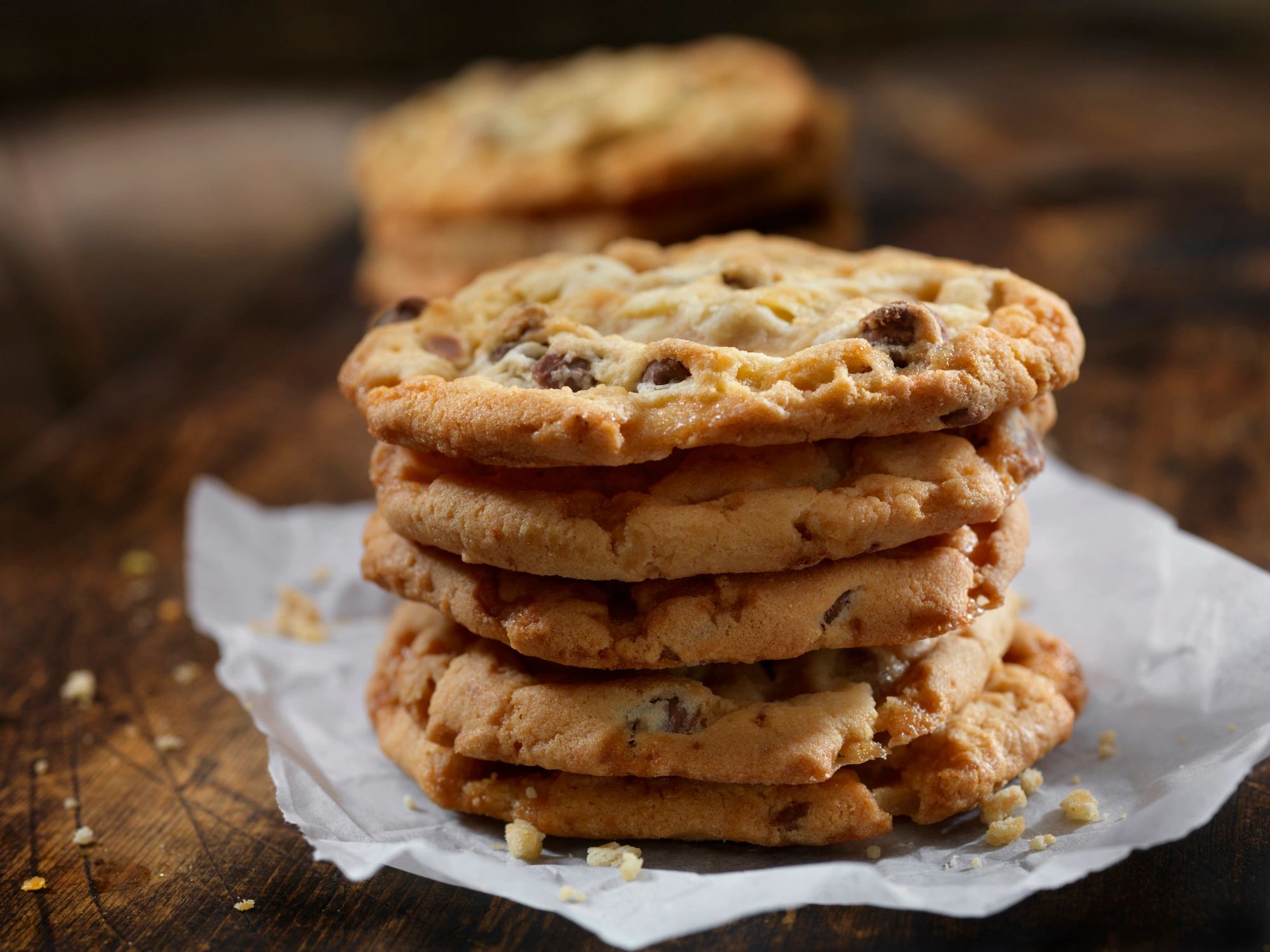 Butter toffee crunch chocolate chip cookies